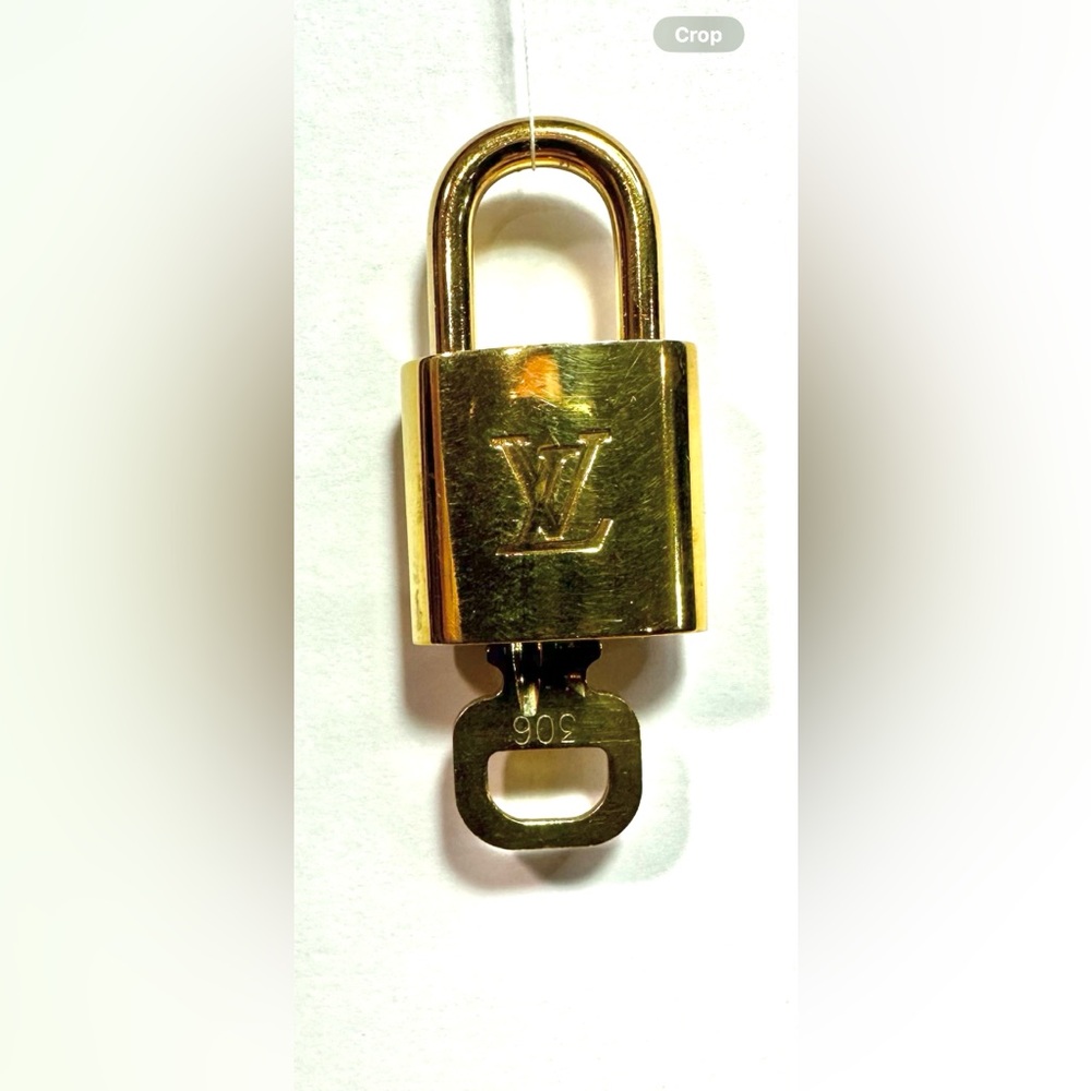 Authentic LV Louis Vuitton lock and key - $70 each or 2 for $$130 - Picture 13 of 16